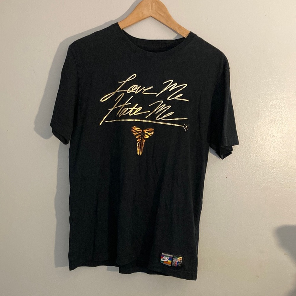 Women’s Nike tee